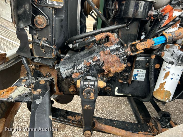 image for item EG1184 2008 Peterbilt  335 box truck