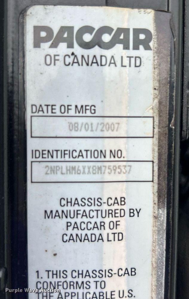 image for item EG1184 2008 Peterbilt  335 box truck