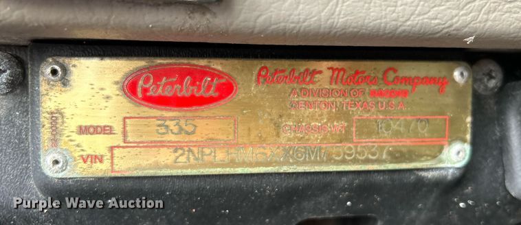 image for item EG1184 2008 Peterbilt  335 box truck