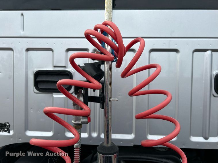 image for item EG1188 2022 Ford F650 Super Duty truck cab and chassis