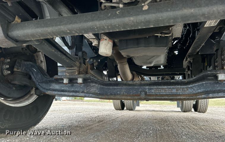 image for item EG1188 2022 Ford F650 Super Duty truck cab and chassis