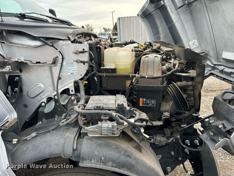 image for item EG1188 2022 Ford F650 Super Duty truck cab and chassis