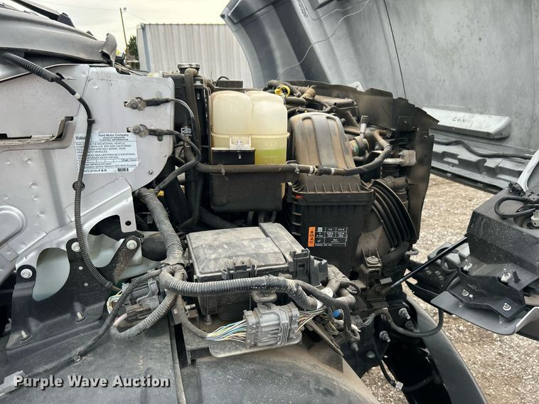 image for item EG1188 2022 Ford F650 Super Duty truck cab and chassis