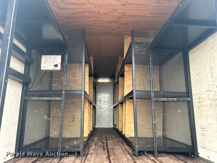 image for item EG1190 2016 Ford F650 Super Duty box truck