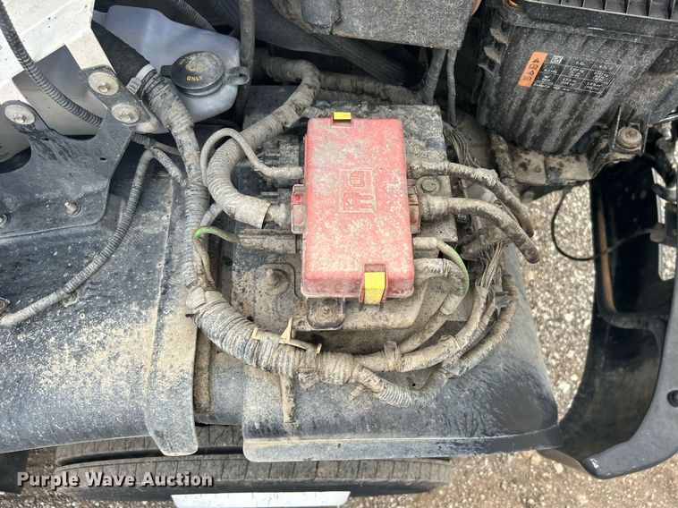 image for item EG1190 2016 Ford F650 Super Duty box truck