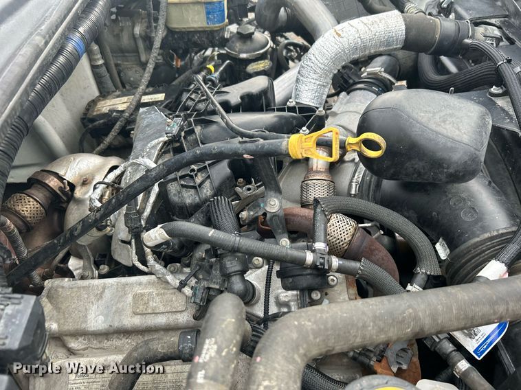 image for item EG1190 2016 Ford F650 Super Duty box truck