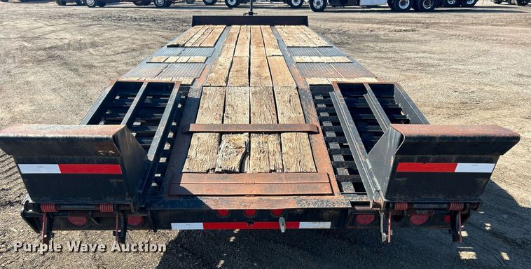 image for item EG1205 2012 Interstate Trailers equipment trailer