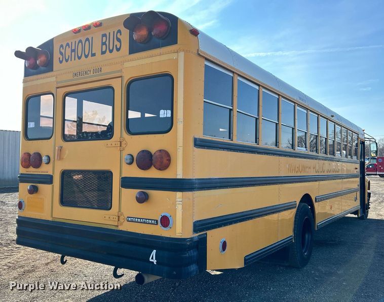 image for item EG1208 2002 International  school bus