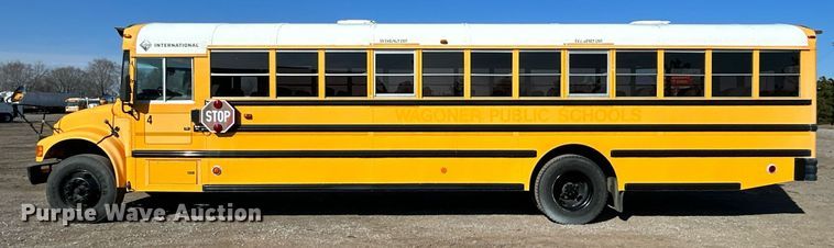 image for item EG1208 2002 International  school bus
