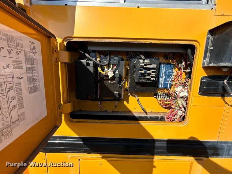 image for item EG1208 2002 International  school bus