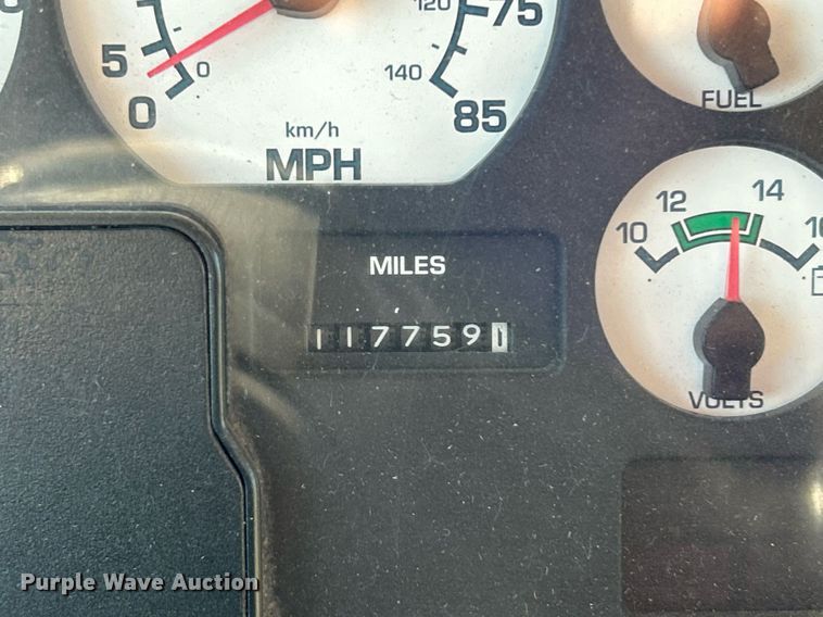 image for item EG1208 2002 International  school bus