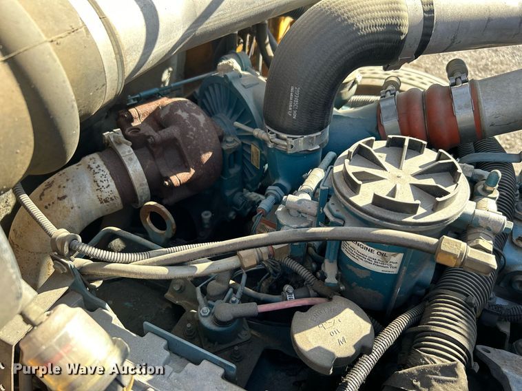 image for item EG1208 2002 International  school bus