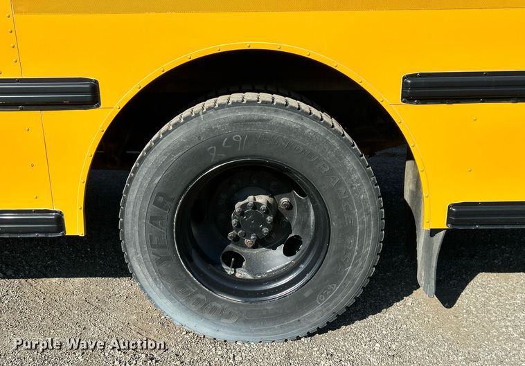 image for item EG1208 2002 International  school bus