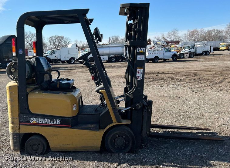 image for item EG1210 Caterpillar  GC18K forklift