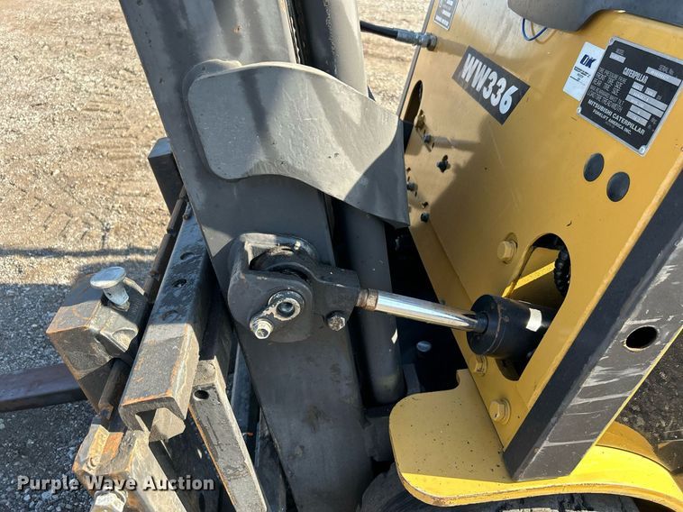 image for item EG1210 Caterpillar  GC18K forklift