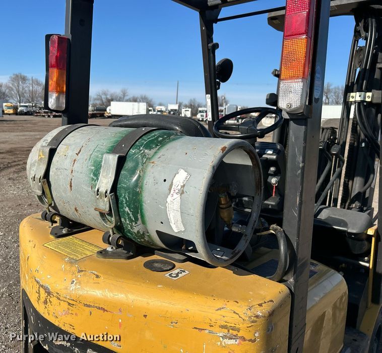 image for item EG1210 Caterpillar  GC18K forklift