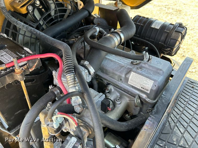 image for item EG1210 Caterpillar  GC18K forklift