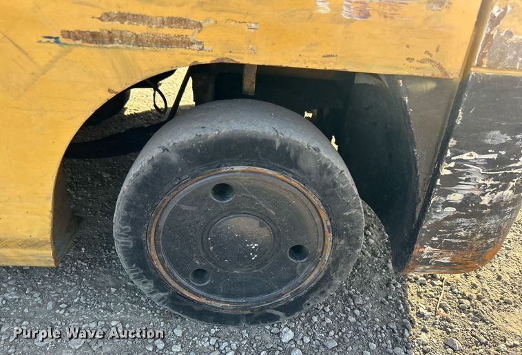 image for item EG1210 Caterpillar  GC18K forklift