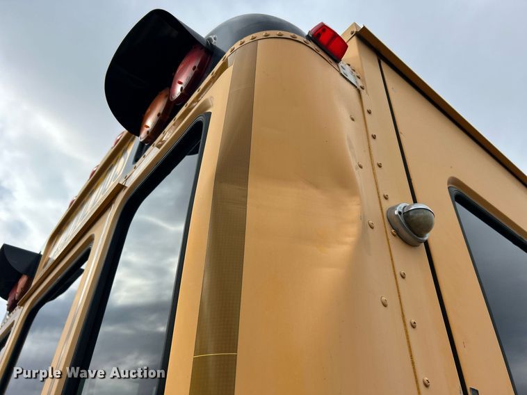 image for item EG1215 2007 International  CE 