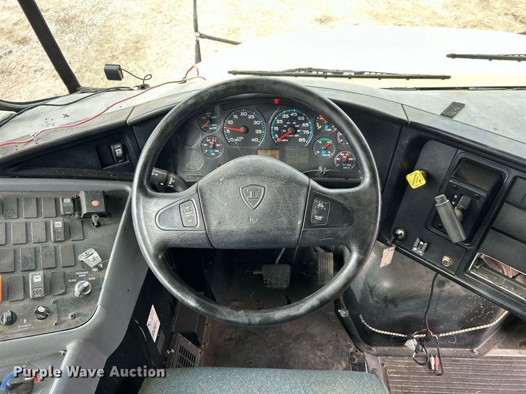 image for item EG1215 2007 International  CE 