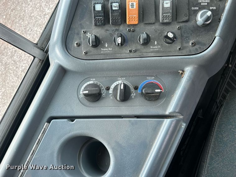 image for item EG1215 2007 International  CE 