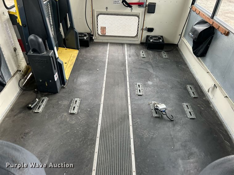 image for item EG1215 2007 International  CE 