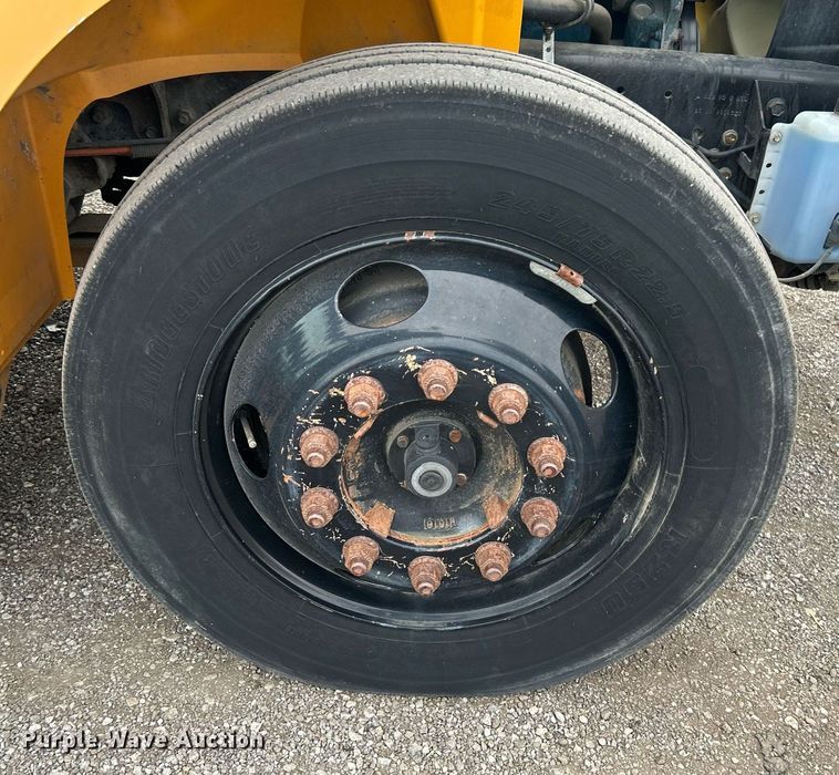 image for item EG1215 2007 International  CE 