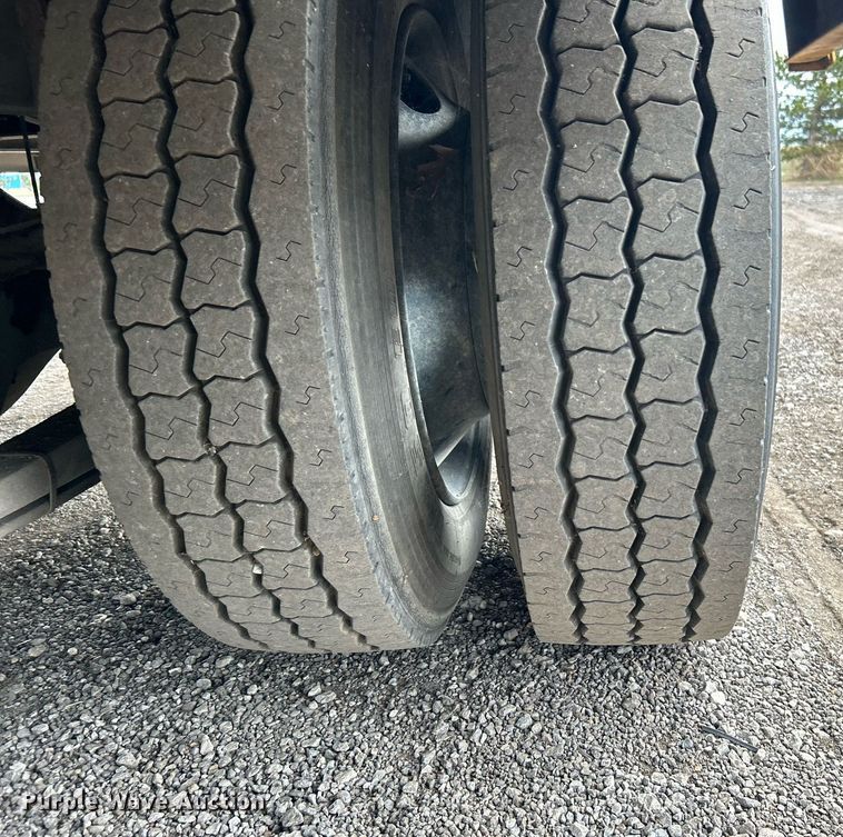 image for item EG1215 2007 International  CE 