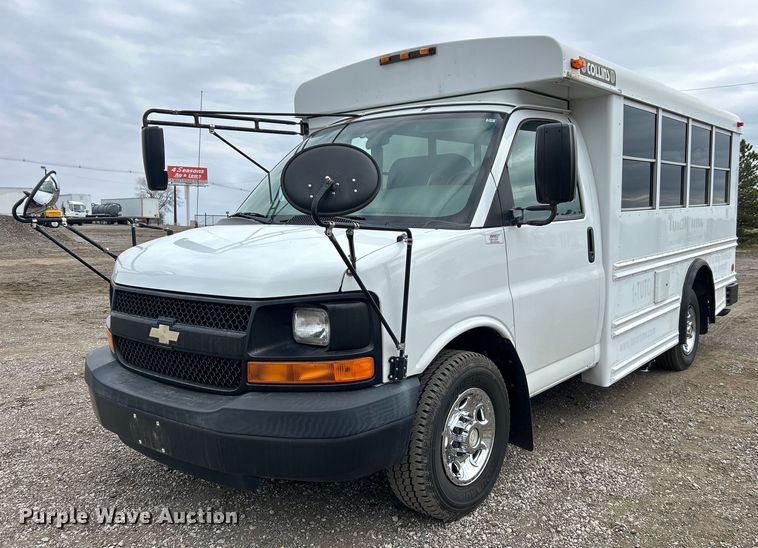 image for item EG1218 2007 Chevrolet  Express 3500 school bus