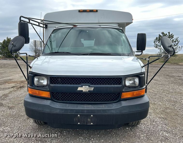 image for item EG1218 2007 Chevrolet  Express 3500 school bus