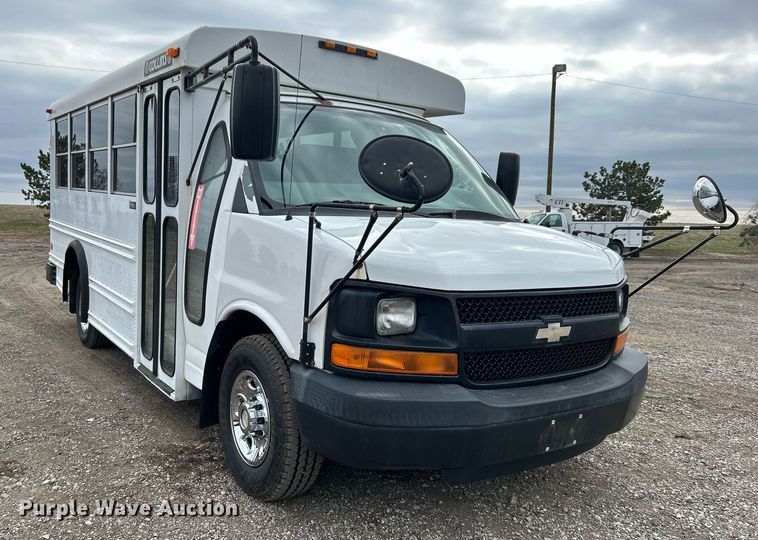 image for item EG1218 2007 Chevrolet  Express 3500 school bus