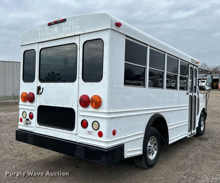 image for item EG1218 2007 Chevrolet  Express 3500 school bus