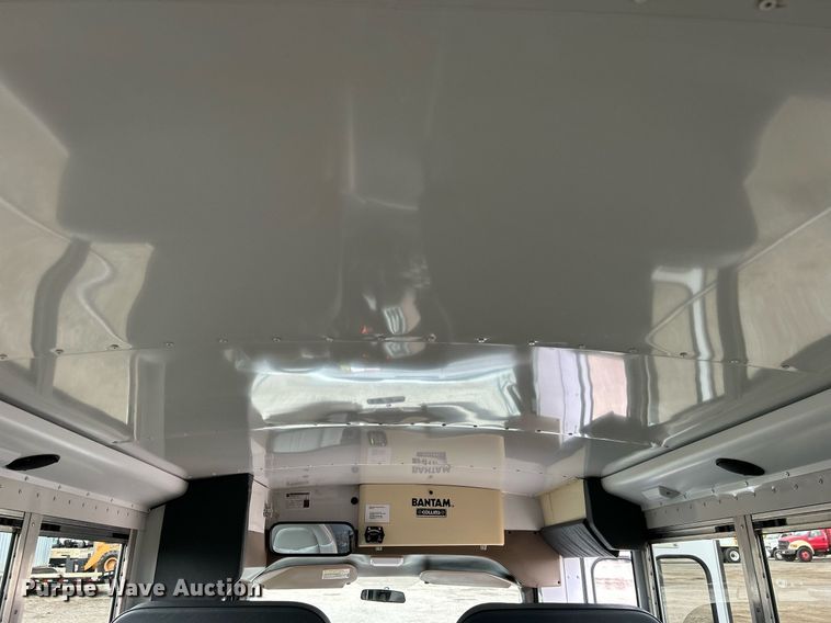 image for item EG1218 2007 Chevrolet  Express 3500 school bus