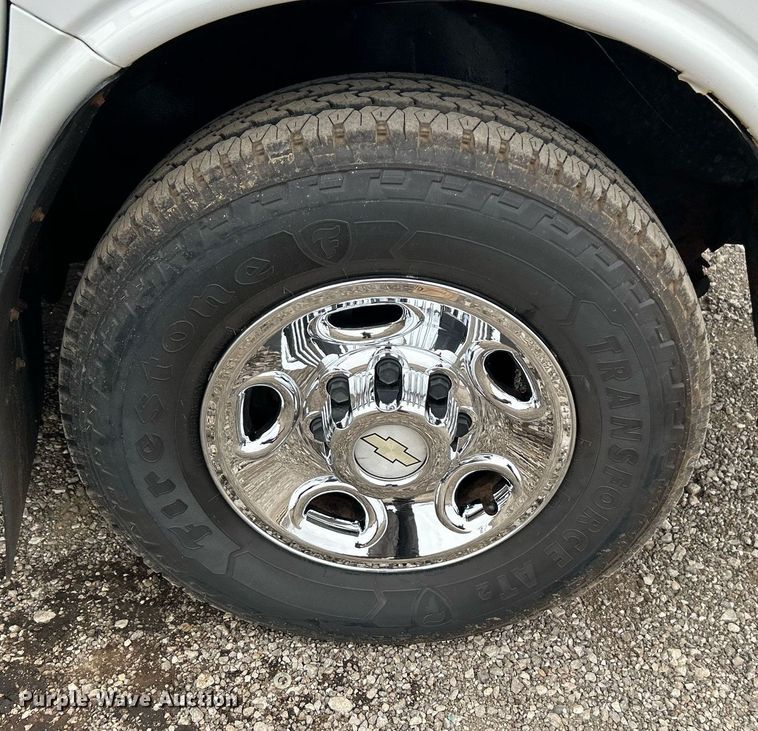 image for item EG1218 2007 Chevrolet  Express 3500 school bus