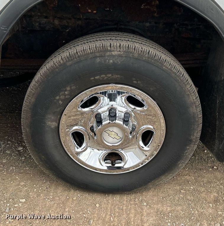 image for item EG1218 2007 Chevrolet  Express 3500 school bus