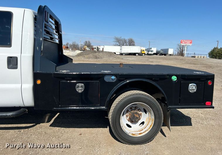image for item EG1220 2015 Ford F550 Super Duty Crew Cab flatbed truck