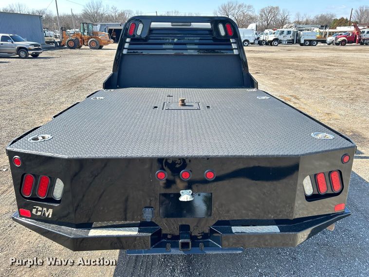 image for item EG1220 2015 Ford F550 Super Duty Crew Cab flatbed truck