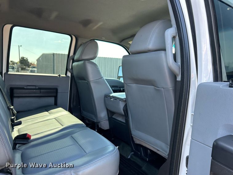 image for item EG1220 2015 Ford F550 Super Duty Crew Cab flatbed truck