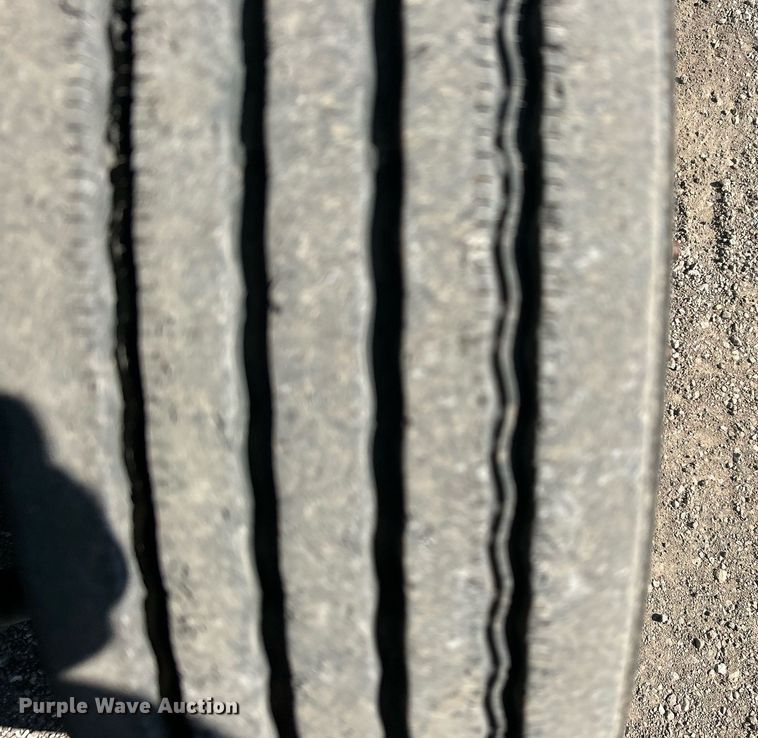 image for item EG1220 2015 Ford F550 Super Duty Crew Cab flatbed truck