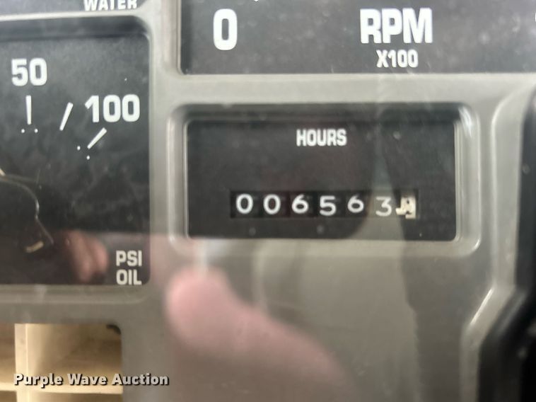 image for item EG1224 1999 International  3800 school bus