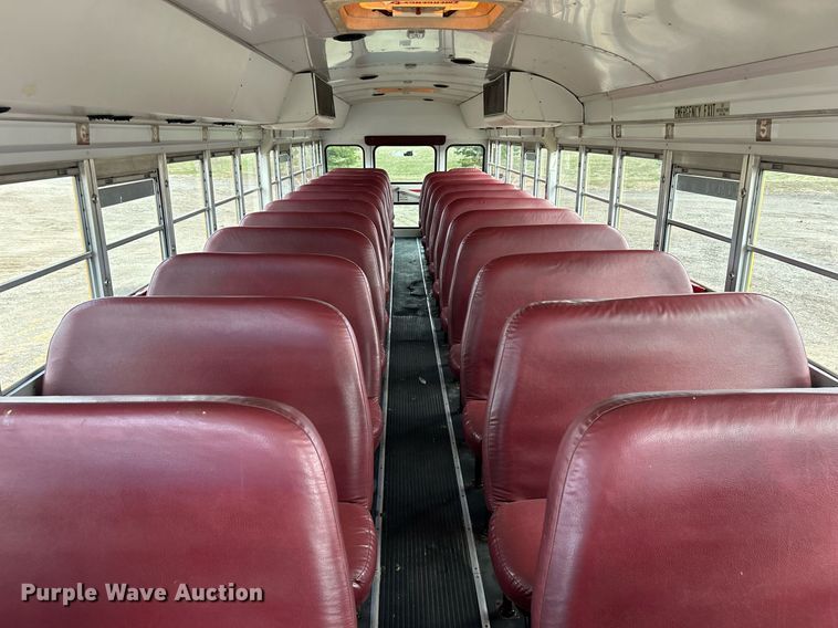 image for item EG1224 1999 International  3800 school bus