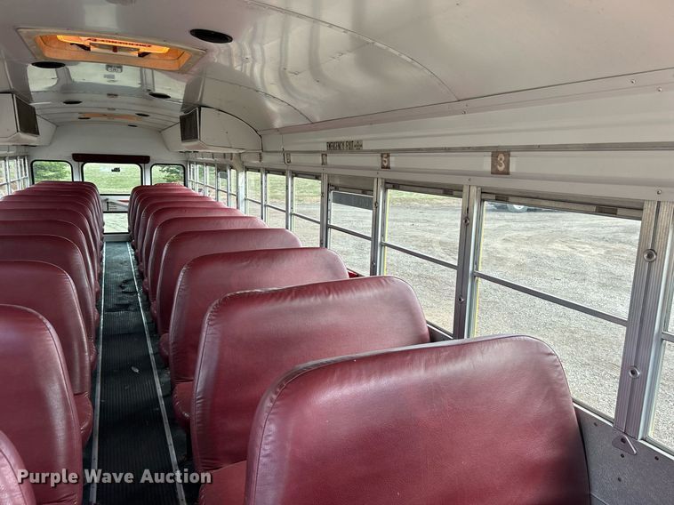 image for item EG1224 1999 International  3800 school bus