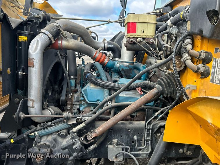 image for item EG1224 1999 International  3800 school bus