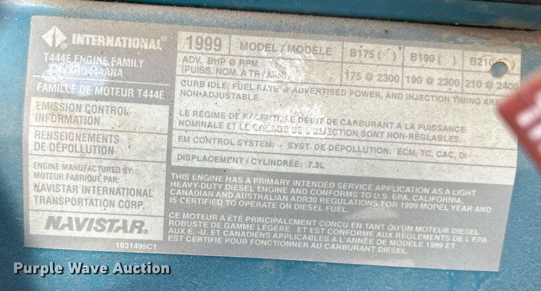 image for item EG1224 1999 International  3800 school bus