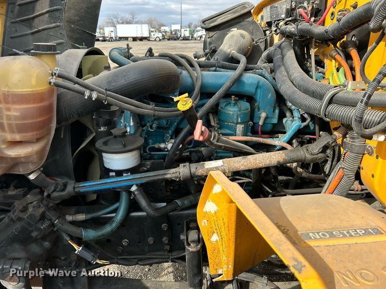 image for item EG1225 2007 International  3000 school bus