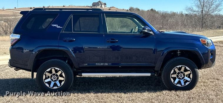 image for item EH3838 2019 Toyota  4Runner TRD Off Road SUV