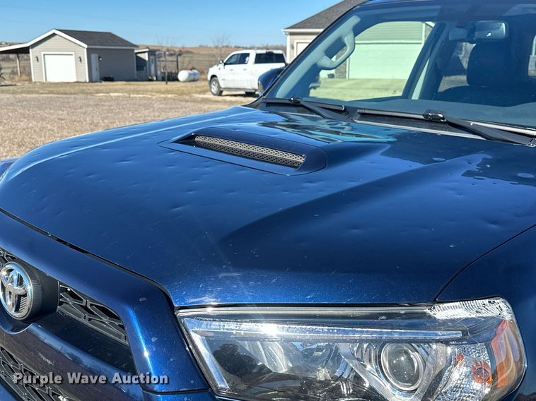 image for item EH3838 2019 Toyota  4Runner TRD Off Road SUV