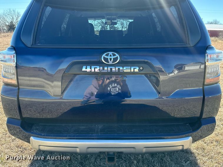 image for item EH3838 2019 Toyota  4Runner TRD Off Road SUV