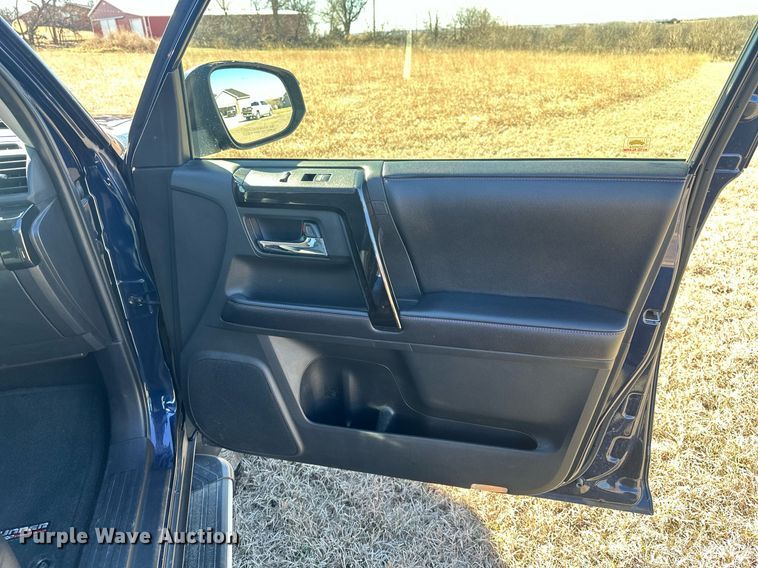 image for item EH3838 2019 Toyota  4Runner TRD Off Road SUV