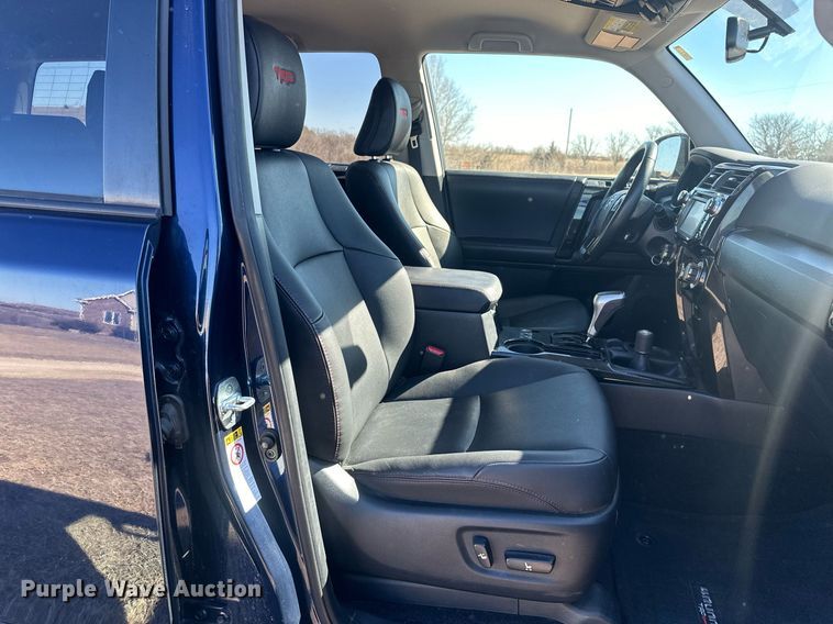 image for item EH3838 2019 Toyota  4Runner TRD Off Road SUV